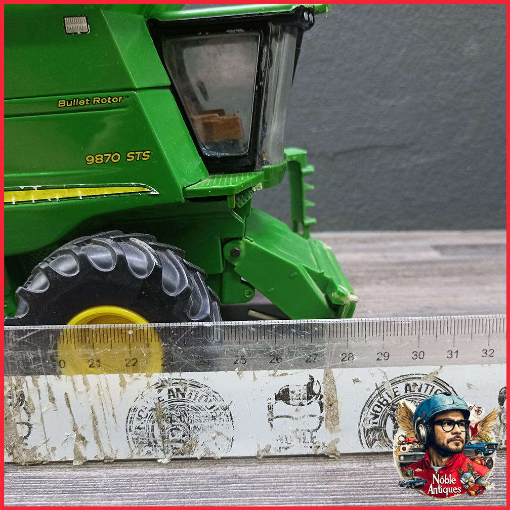 Die Cast Metal 1/32 scale John Deere Combine Series 2 Precision