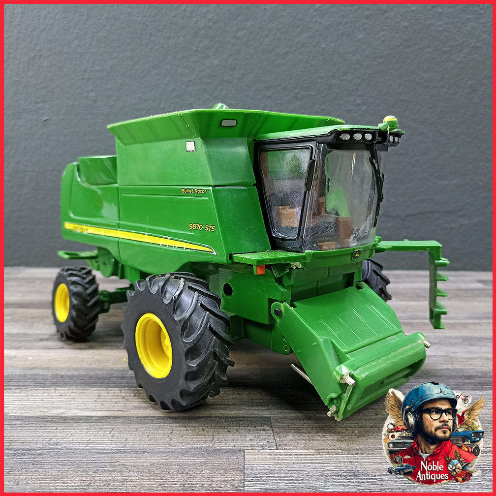 Die Cast Metal 1/32 scale John Deere Combine Series 2 Precision