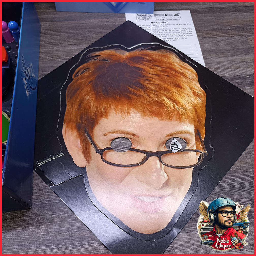 Vintage Boxed THE WEAKEST LINK Board Game