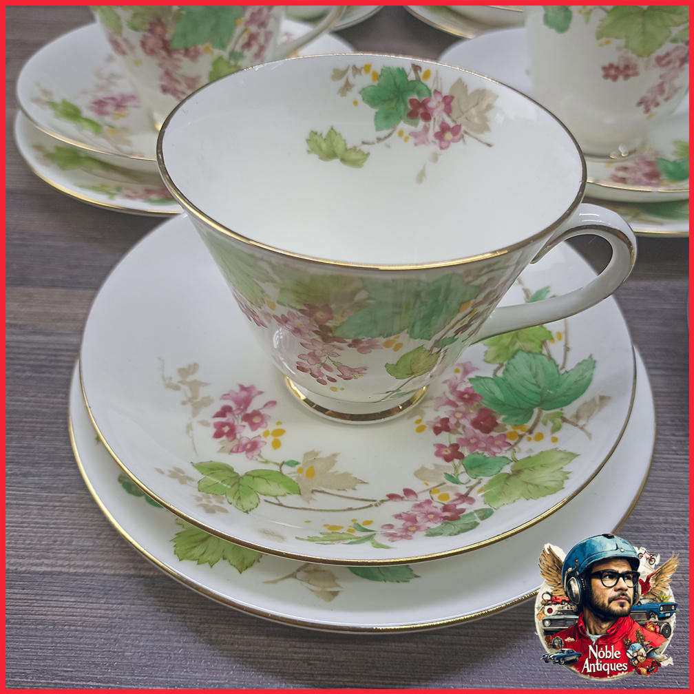 Vintage Royal Doulton 'gillian' Tea Set C1947-1952 6 Trois, Milk, Sugar and Biscuit plate