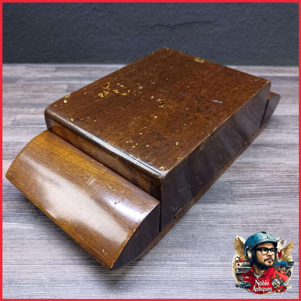 Vintage Woodpecker Art Deco Cigarette Holder