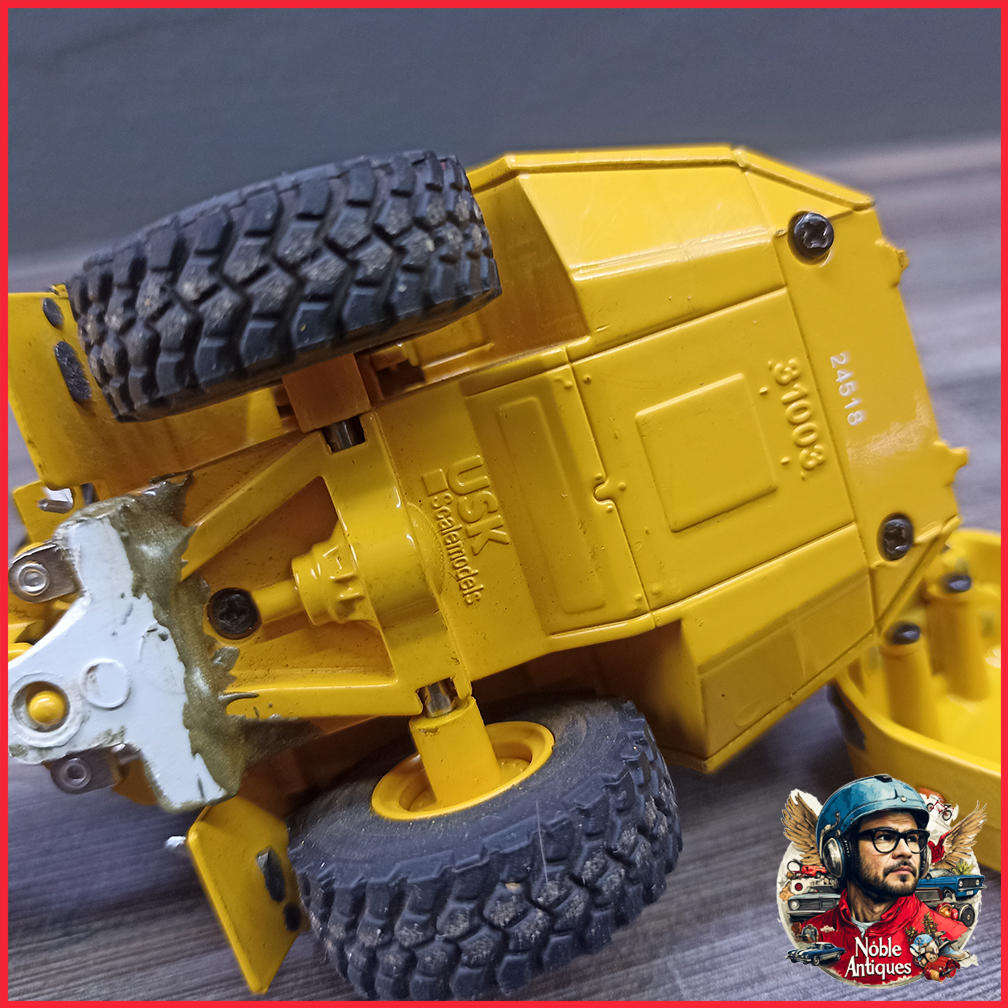 Highly Detailed Cast Metal USK Bell B45E Articulated Dump Truck