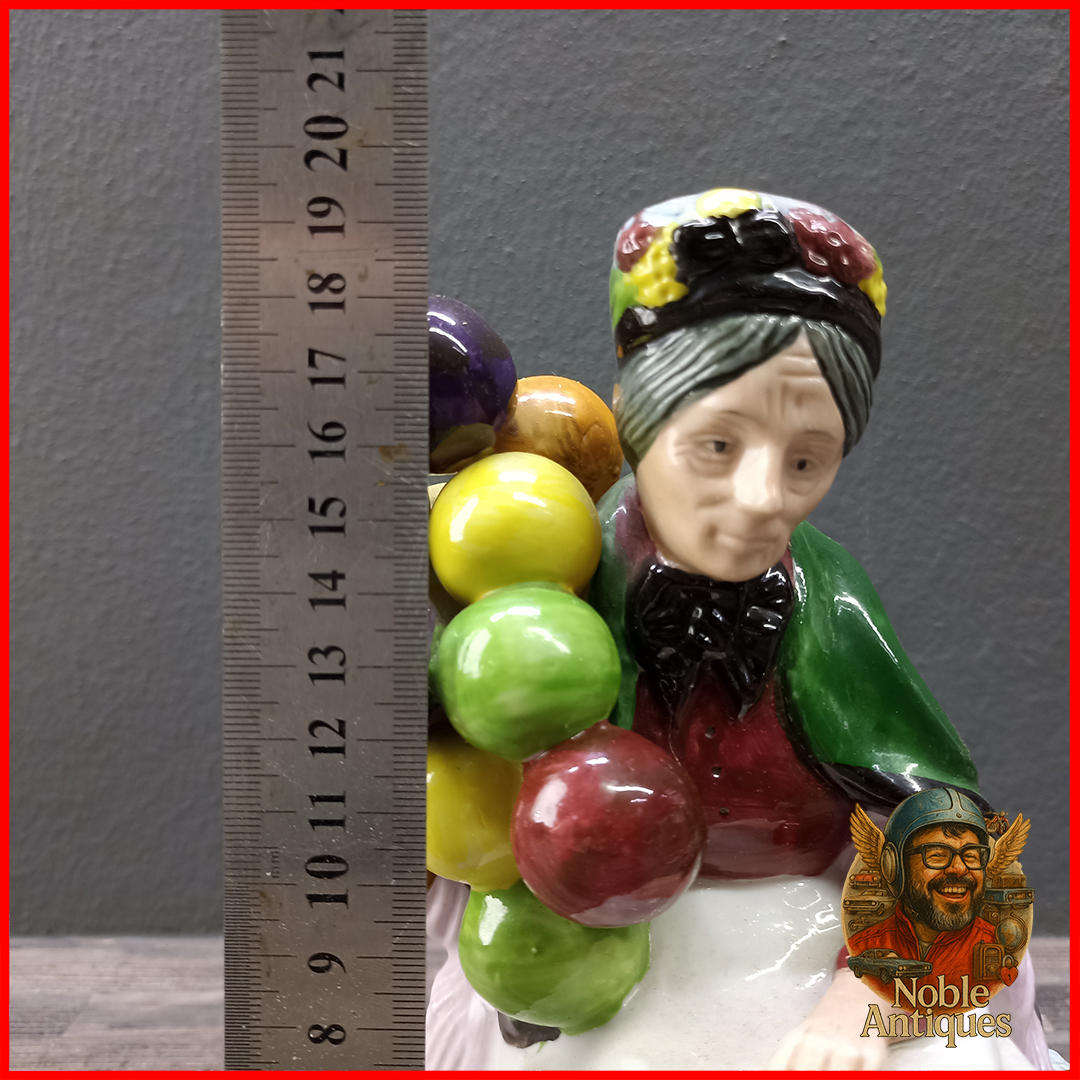 Vintage Leonardo collection The Old Lady Balloon Seller