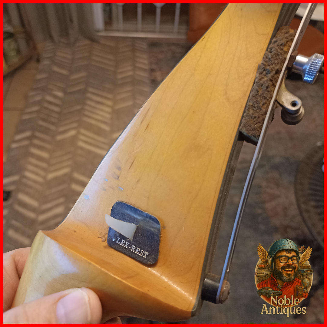 Scout Hoyt Hoyt Archery target and hunting archery bow