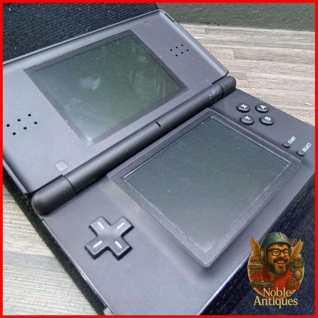 Working Nintendo DS Lite Black Color - NO CHARGER