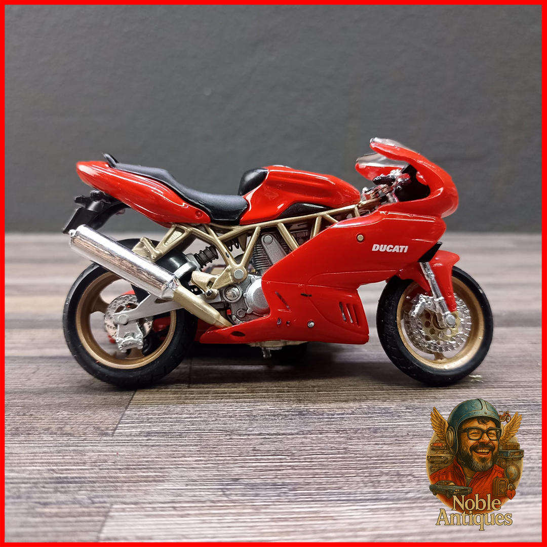 Ducati Supersport 900 Die-cast Maisto 1:18