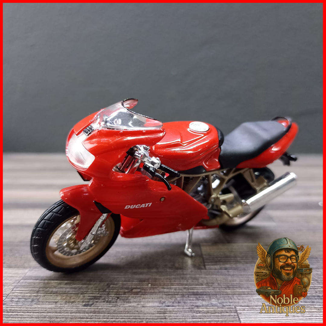 Ducati Supersport 900 Die-cast Maisto 1:18