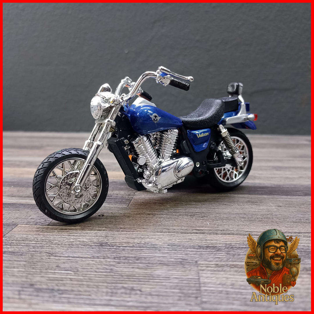 Kawasaki Vulcan Motorcycle Die-cast Scale 1:18