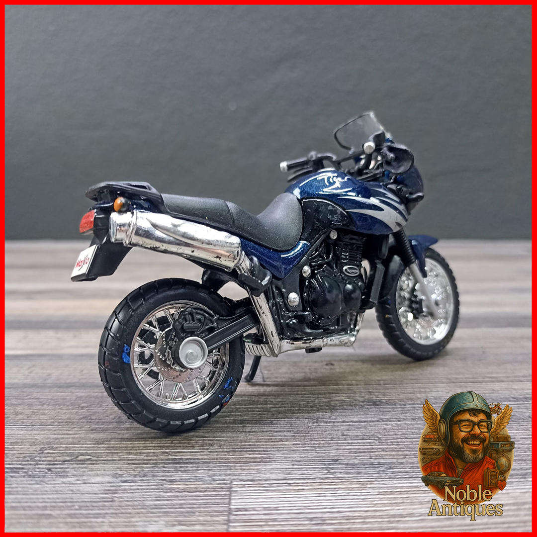 Triumph Tiger Motorcycle Die-cast Scale 1:18