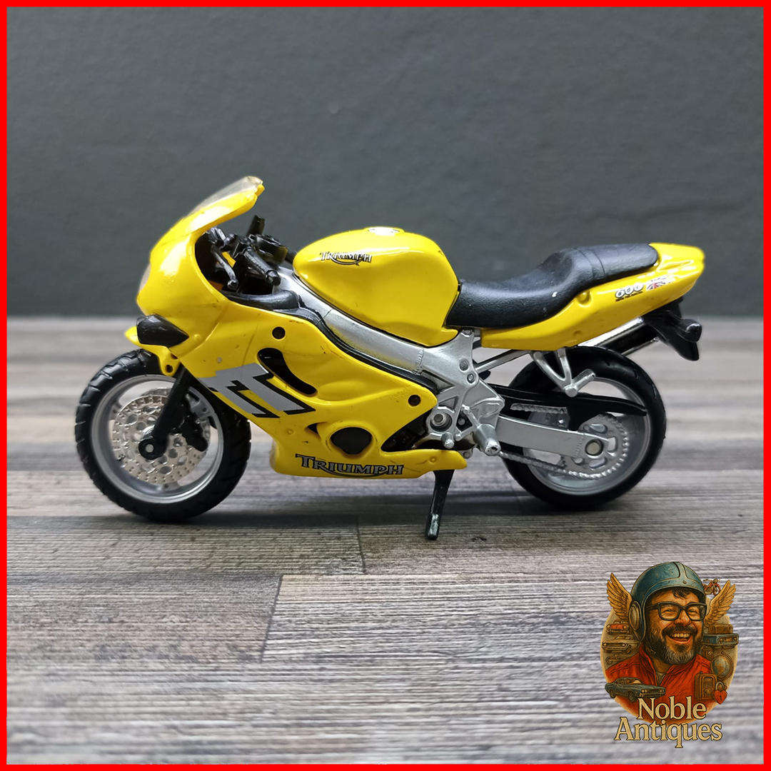 Triumph TT 600 Motorcycle Die-cast Scale 1:18