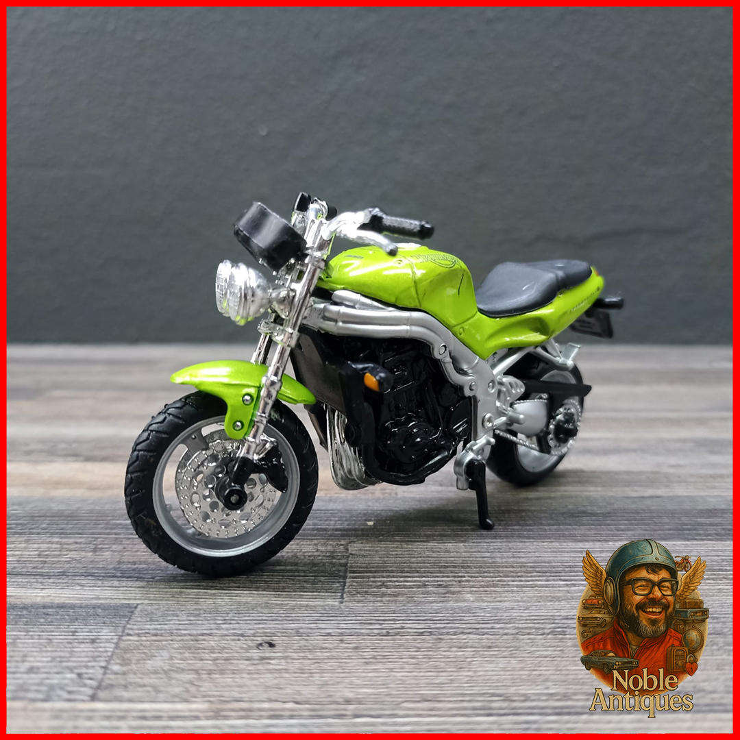 Triumph Speed Triple Motorcycle Die-cast Scale 1:18