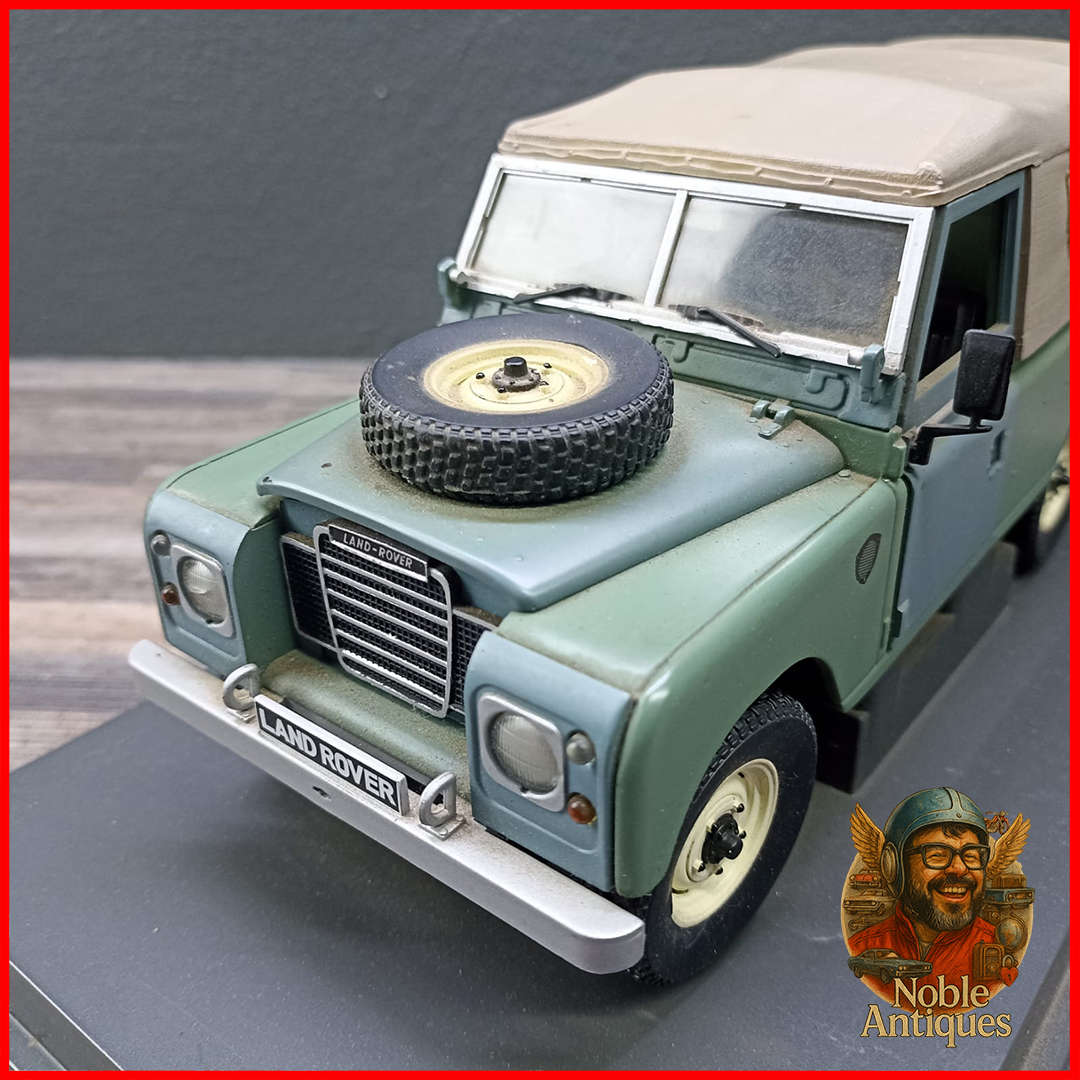 RARE Revell Land Rover series 3 soft top 1/18 scale die cast model