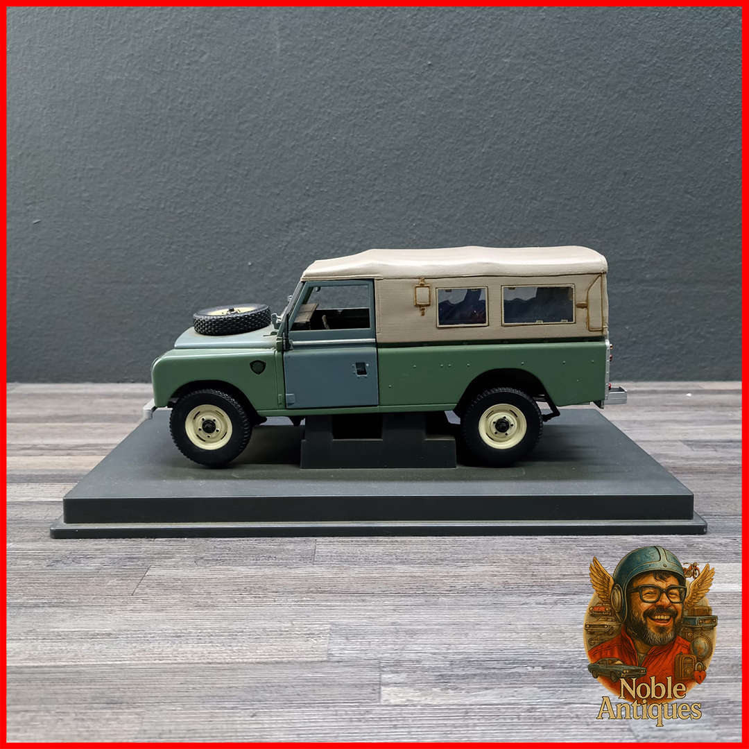 RARE Revell Land Rover series 3 soft top 1/18 scale die cast model