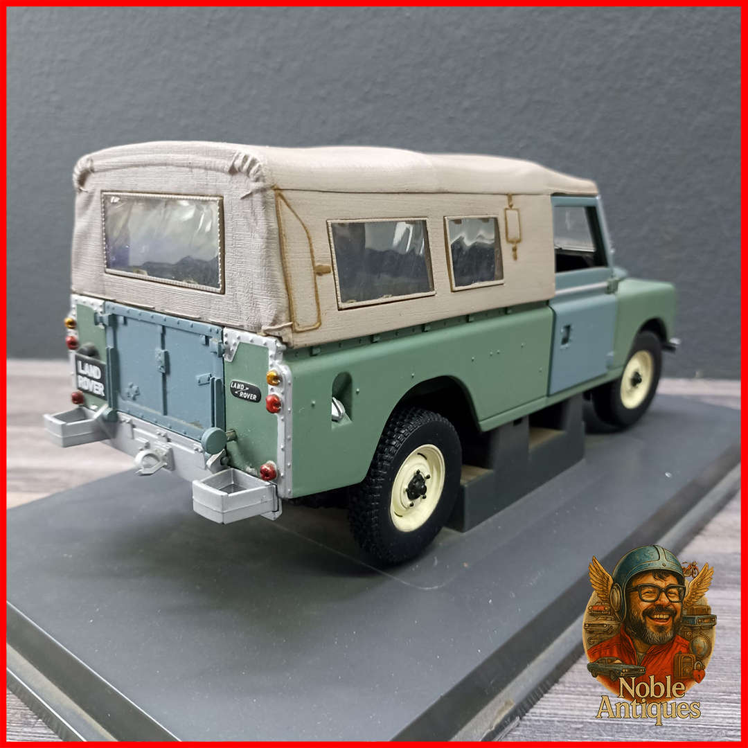 RARE Revell Land Rover series 3 soft top 1/18 scale die cast model