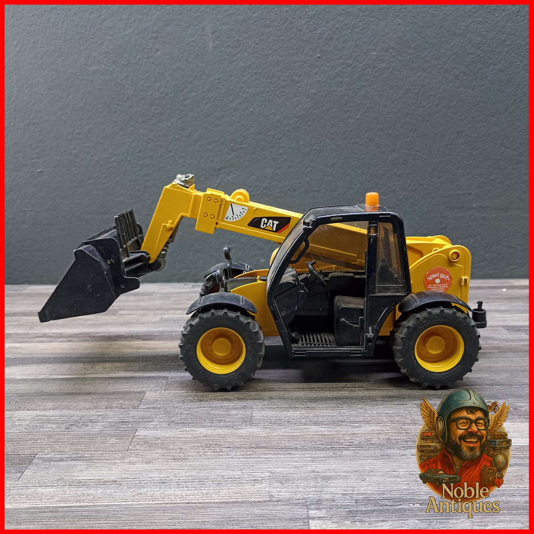Bruder CAT Tele-handler Scale 1:16