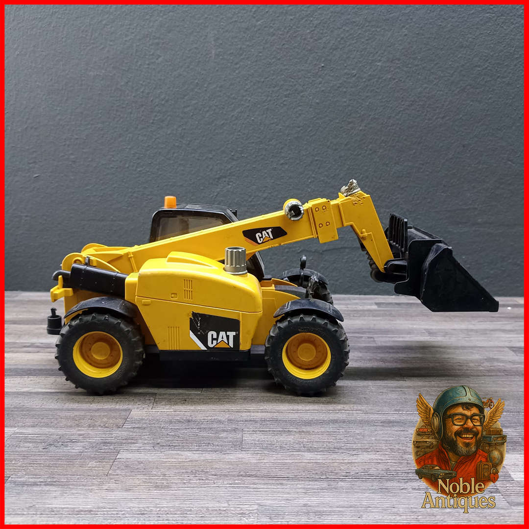 Bruder CAT Tele-handler Scale 1:16