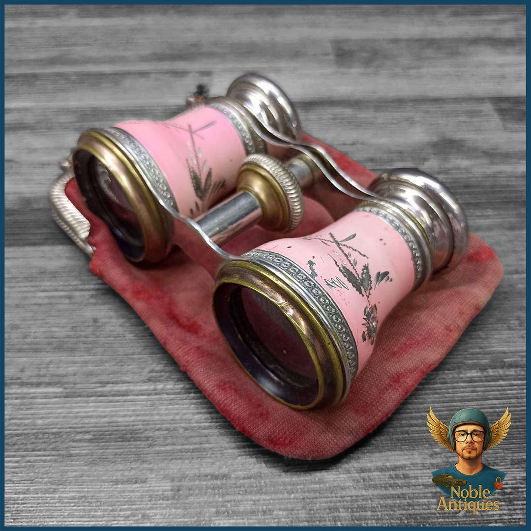 Antique Opera Glasses, Also Known As Theater Binoculars Or Galilean Binoculars
