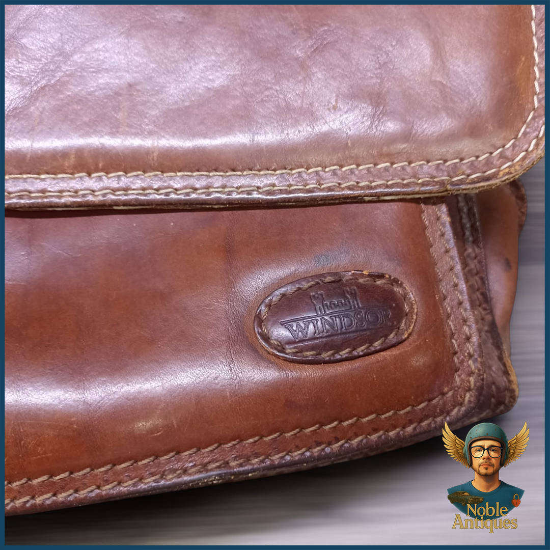 Vintage WINDSOR Genuine Leather Mens Front Lock Business Case Brown