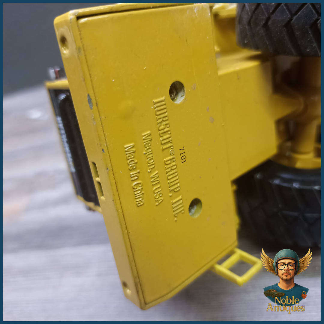 Die Cast Metal Norscot Caterpillar 992g Wheel Loader Scale 1:50 (30cm)