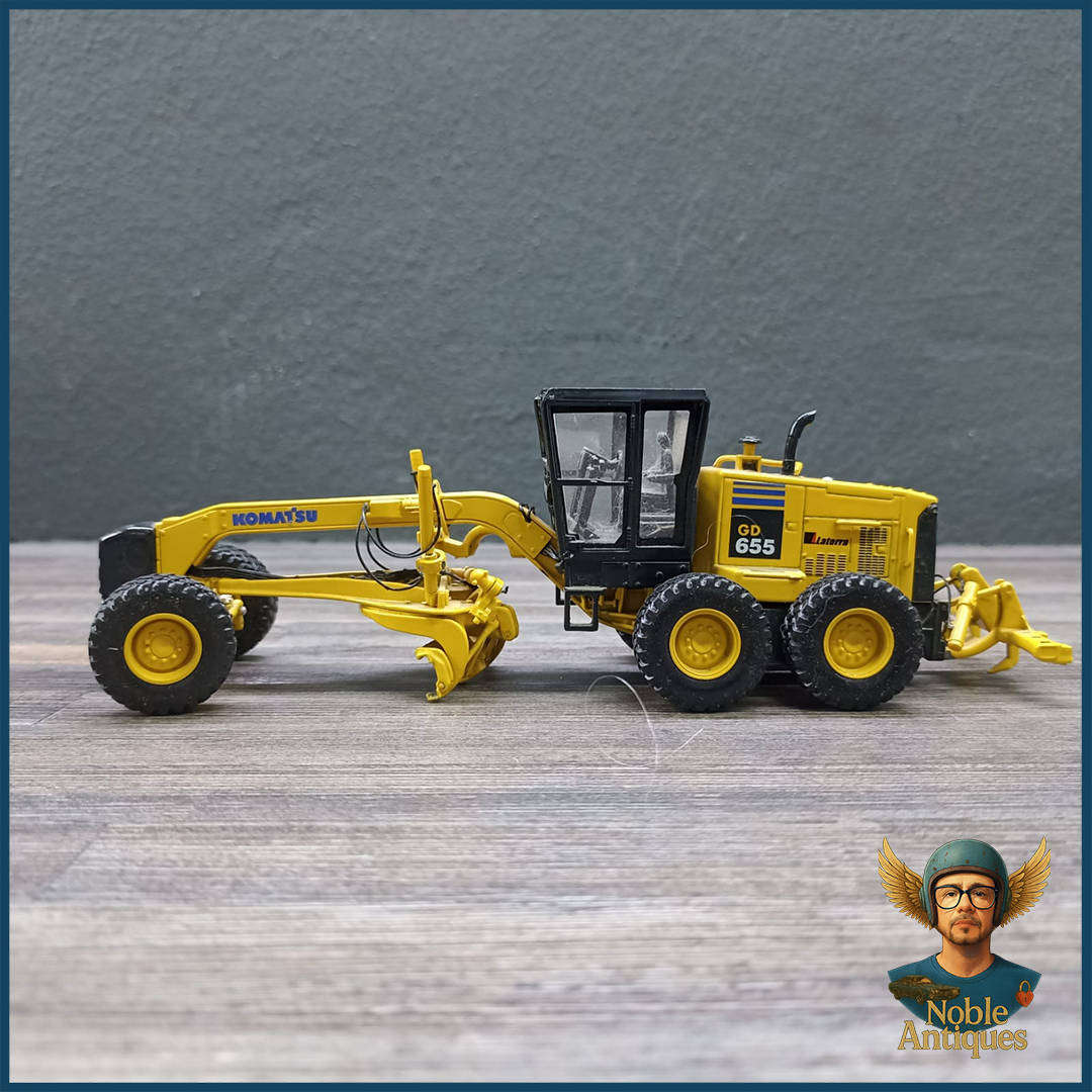 First Gear 50-3062 Komatsu GD655 Motor Grader
