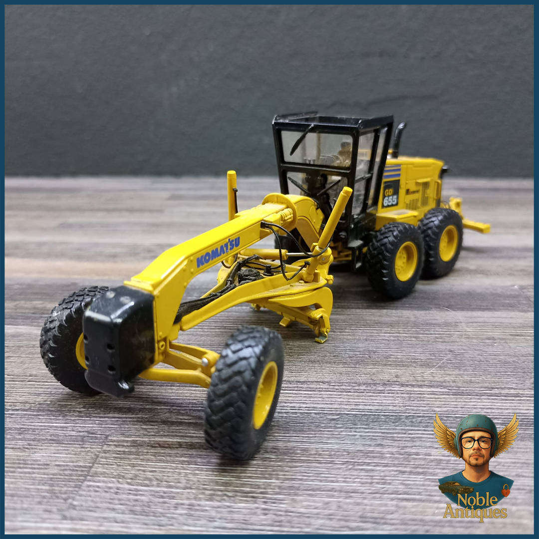 First Gear 50-3062 Komatsu GD655 Motor Grader