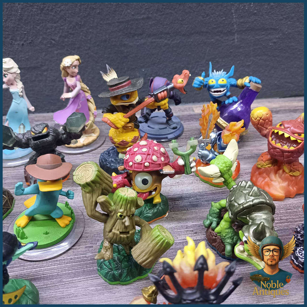Large Skylanders Figure Collection Bid For All