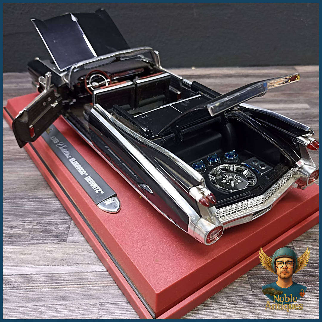 Maisto 1:18 scale diecast model of a 1959 Cadillac Eldorado Biarritz convertible