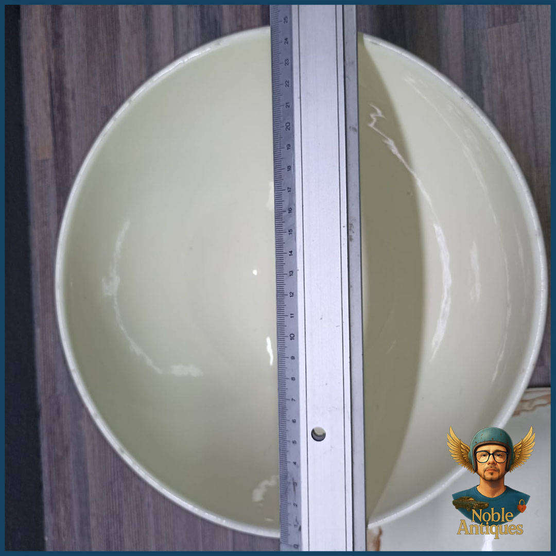 Large Voortrekker Monument Ceramic Tureen with Mountain Detail Lid