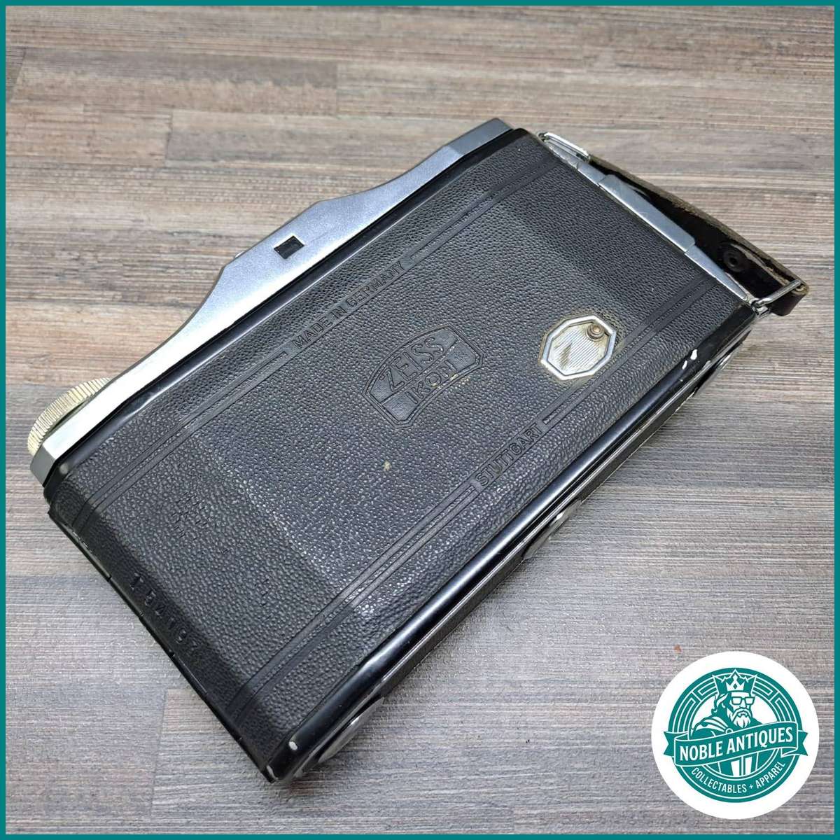 Vintage Zeiss Ikon Nettar 517/2 folding camera from the early 1950s