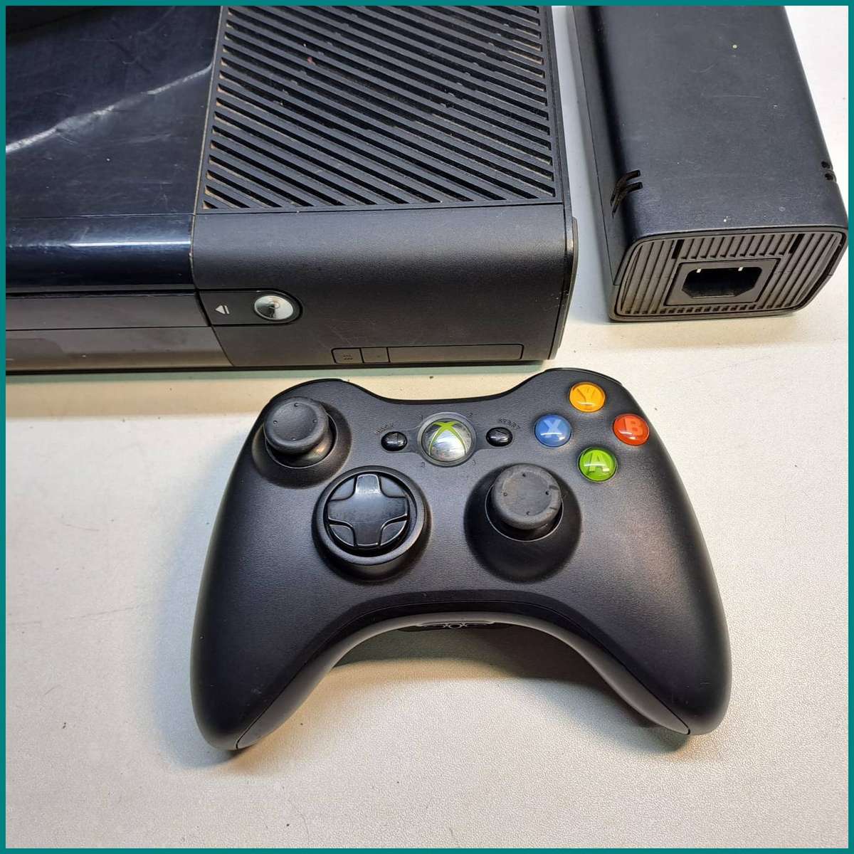 Working, Tested Xbox 360 console and Xbox Kinect sensor