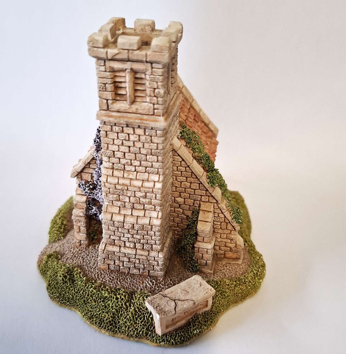 Lilliput Lane Miniature Houses - Wedding Bells