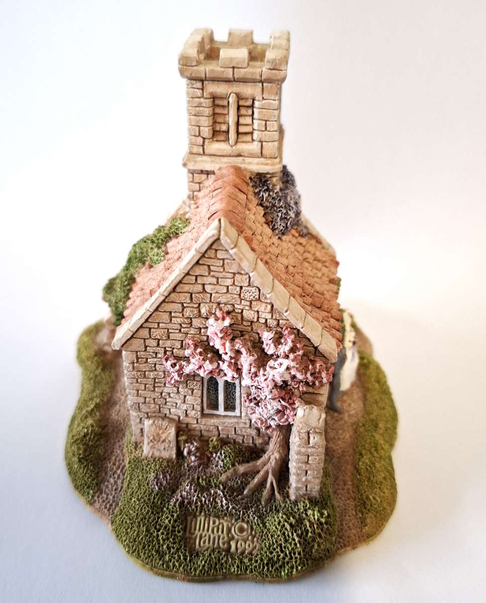 Lilliput Lane Miniature Houses - Wedding Bells