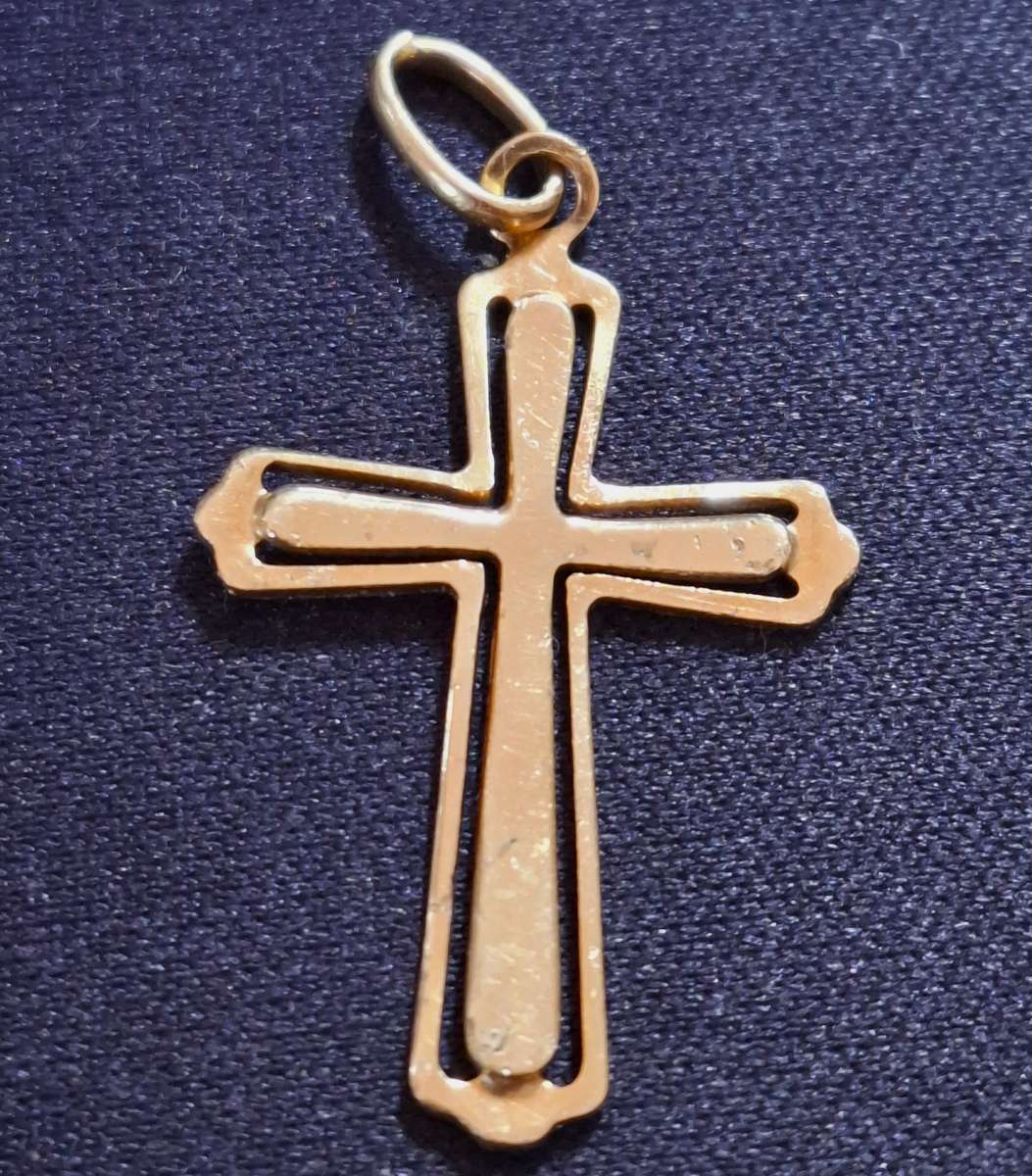 Vintage 9ct Gold Cross Pendant 1.1grams