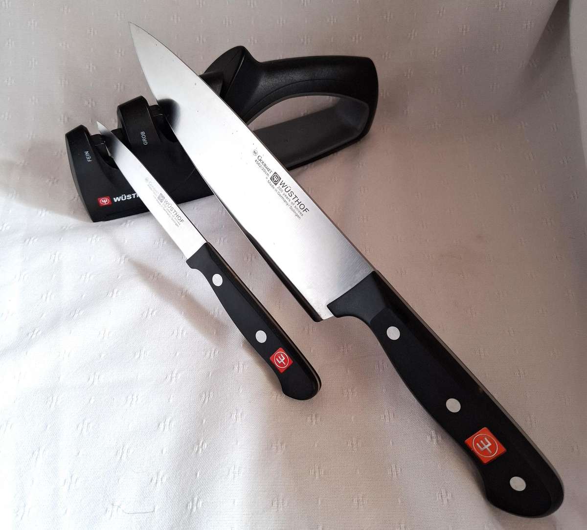 Wusthof Knife Set Gourmet - 3-piece (Chef's knife, Paring knife and Sharpener)