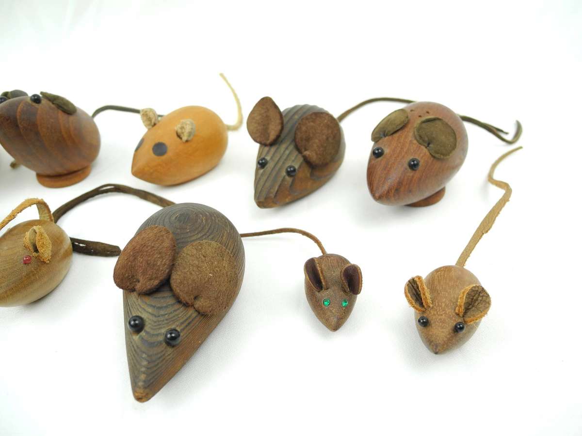 Vintage Mid-Century Hand-Carved Wooden Field Mice Figurines