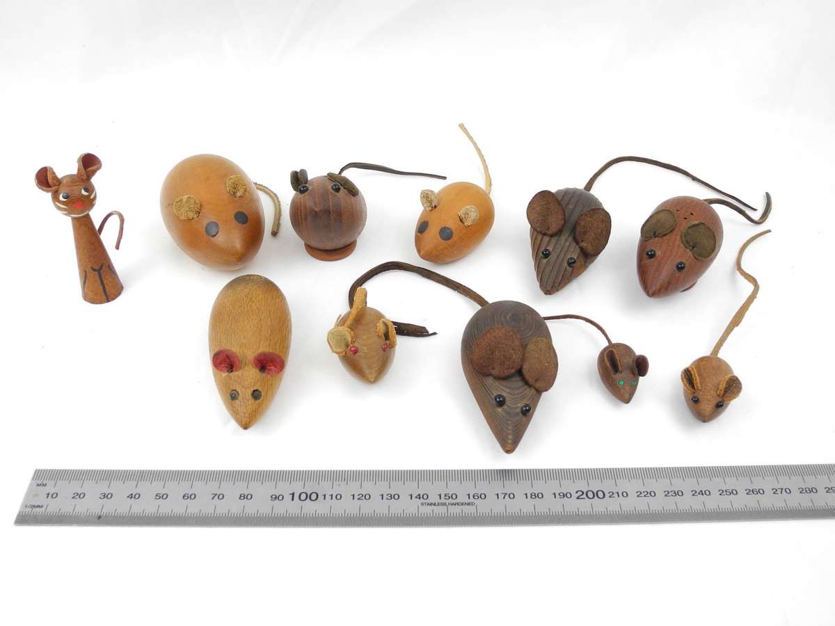 Vintage Mid-Century Hand-Carved Wooden Field Mice Figurines