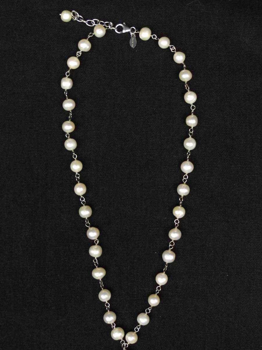 925 Sterling Silver and Freshwater Pearl & Polished Black Stone Pendant Necklace