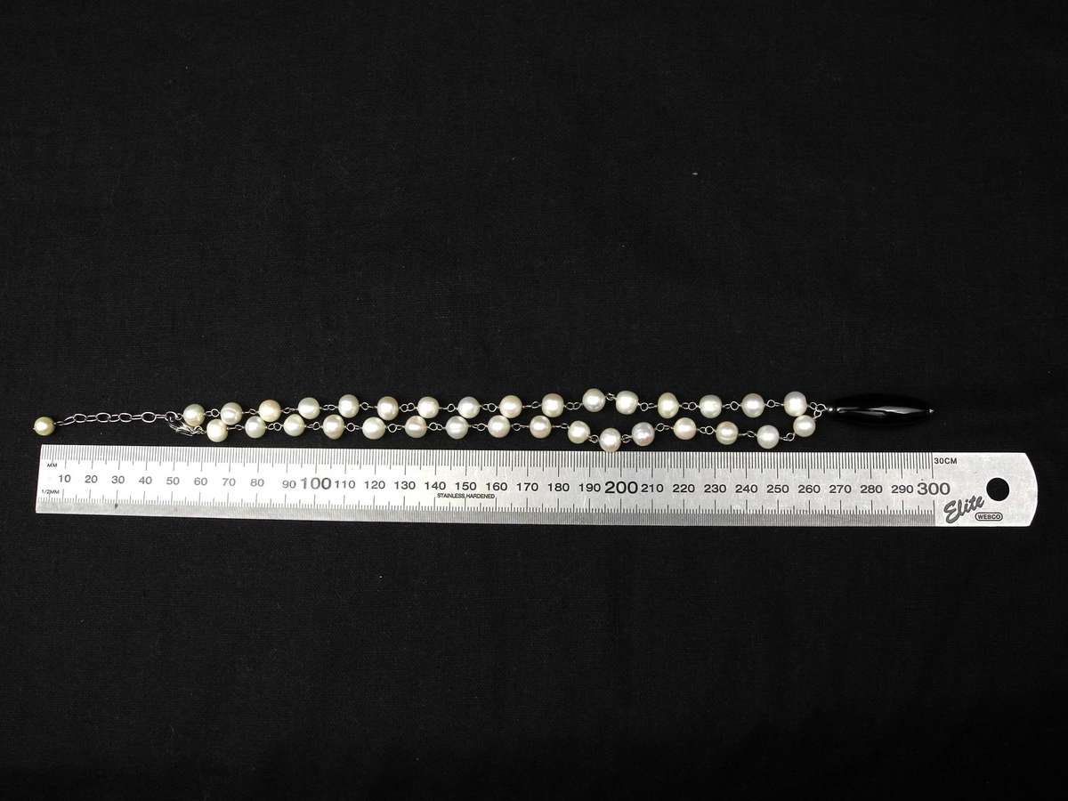925 Sterling Silver and Freshwater Pearl & Polished Black Stone Pendant Necklace