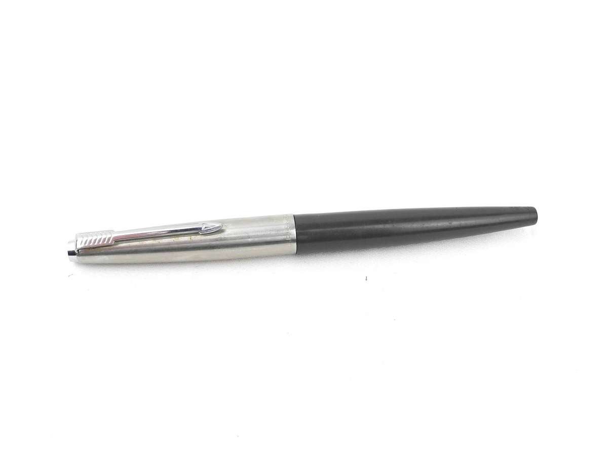 Vintage Parker 45 Fountain Pen