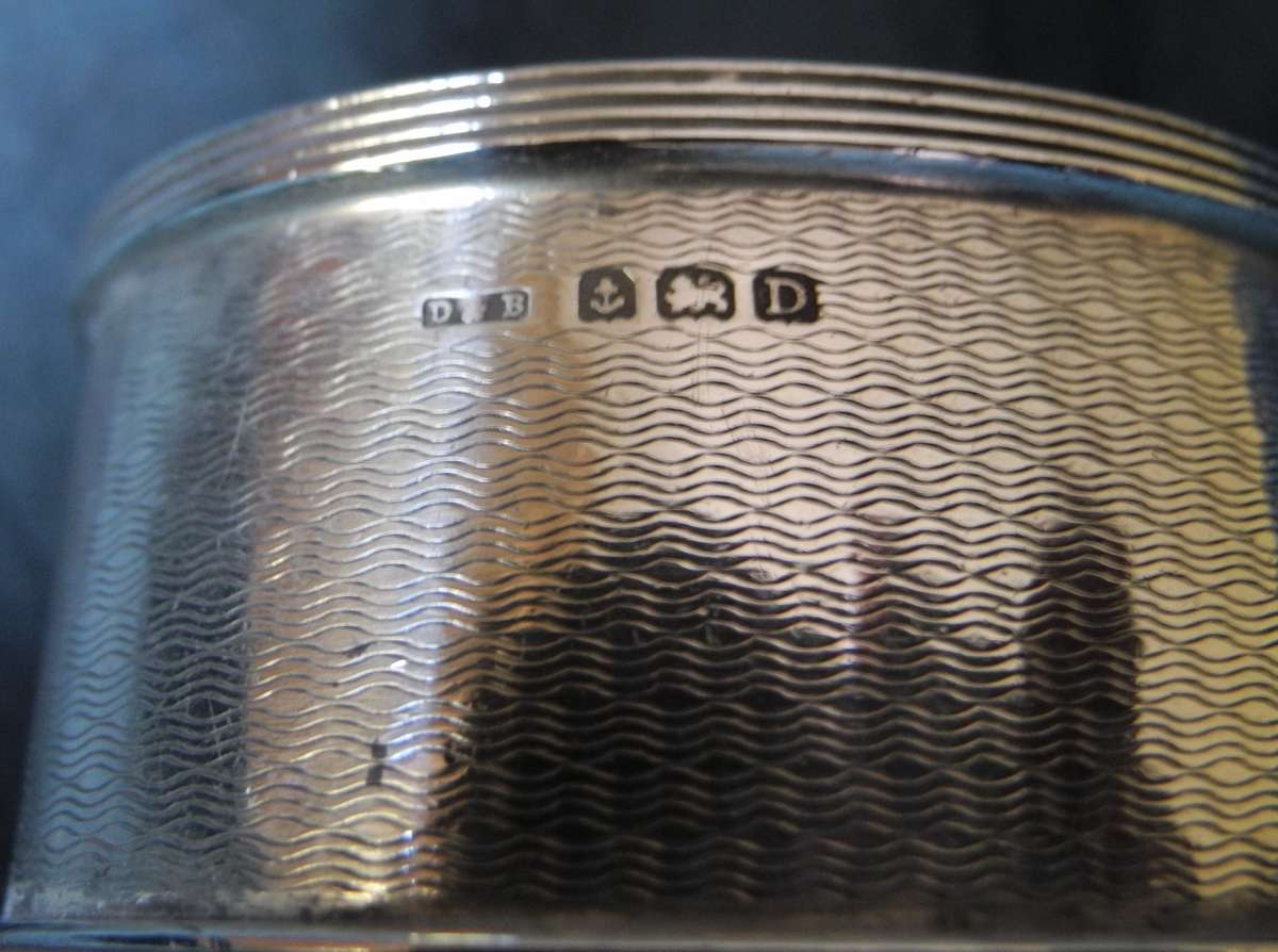 Vintage Sterling SILVER Serviette Ring