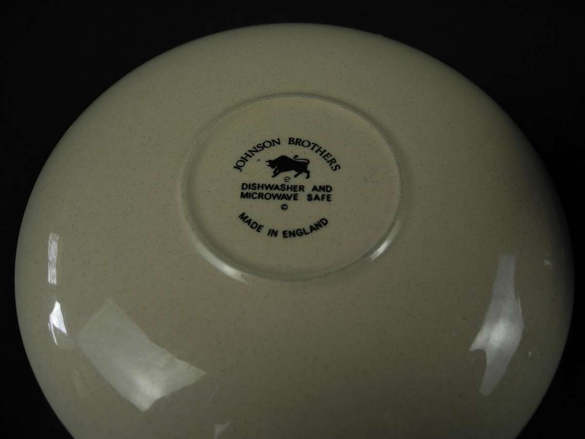 Johnson Brothers Hearts & Flowers Pattern Trio (1 of 2)