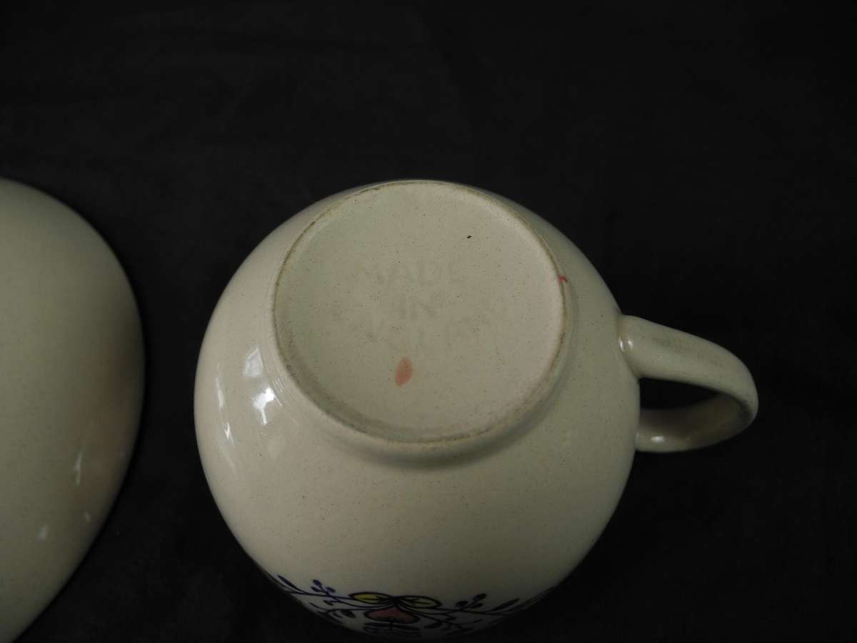 Johnson Brothers Hearts & Flowers Pattern Trio (2 of 2)