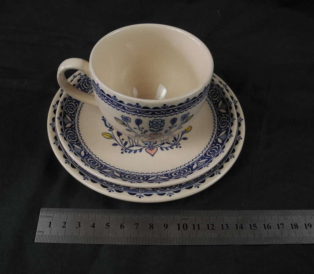 Johnson Brothers Hearts & Flowers Pattern Trio (2 of 2)