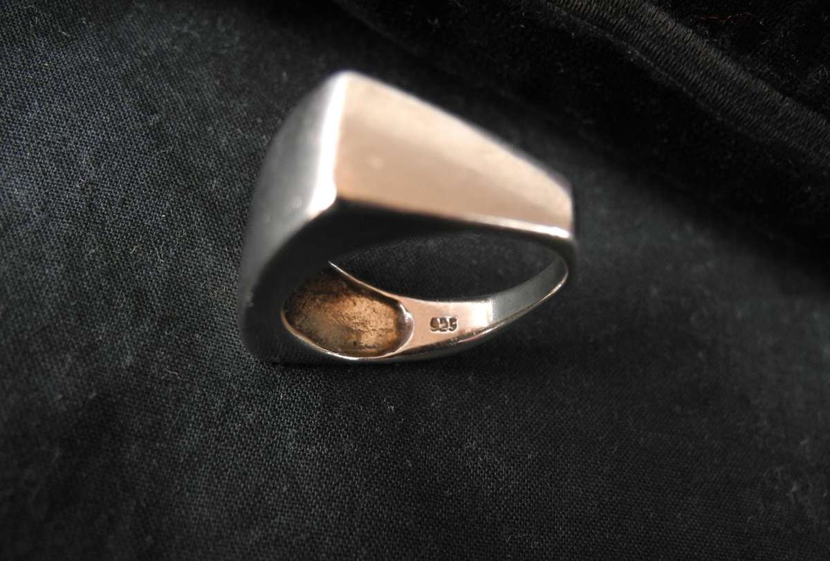 Sterling Silver Ring with Flower Cut Out (6.0g)