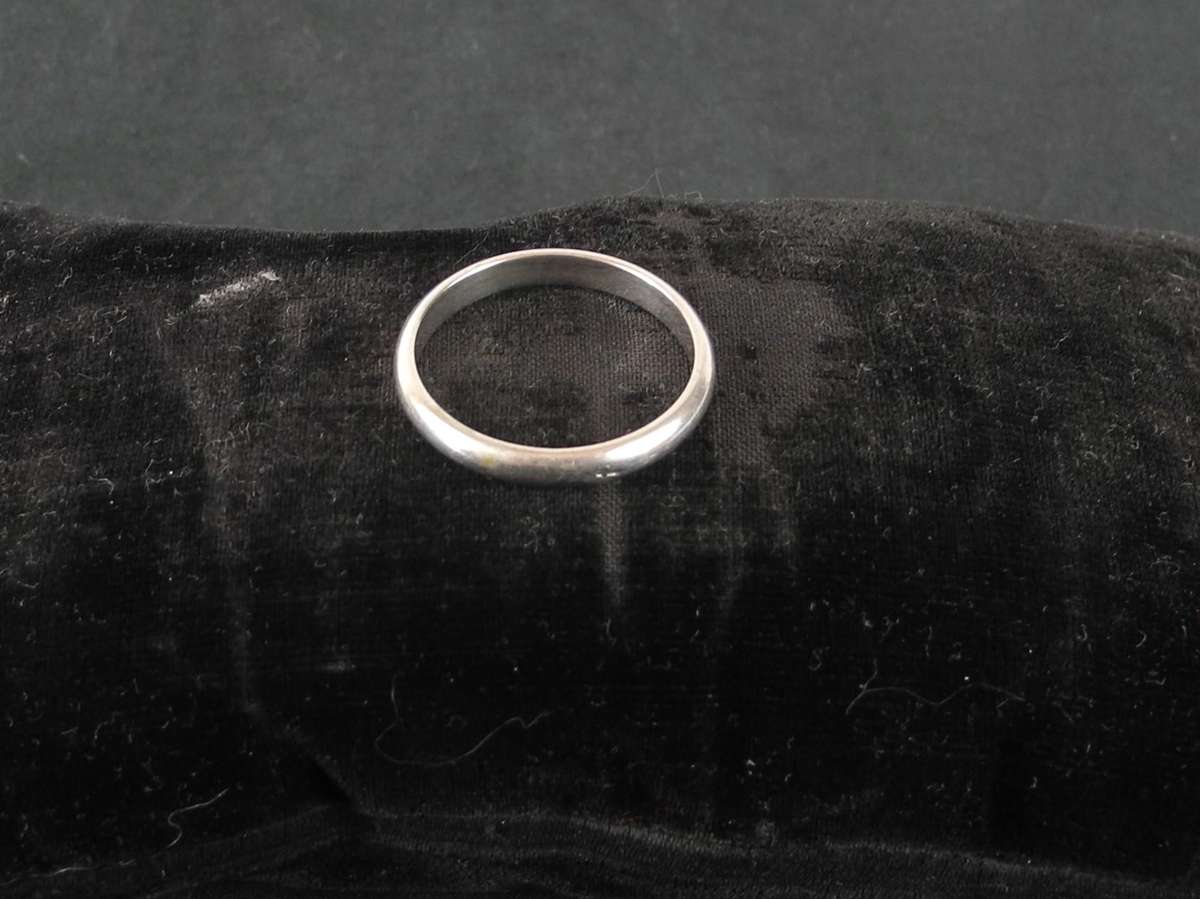 Vintage Norwegian Silver Ring (3.7g)