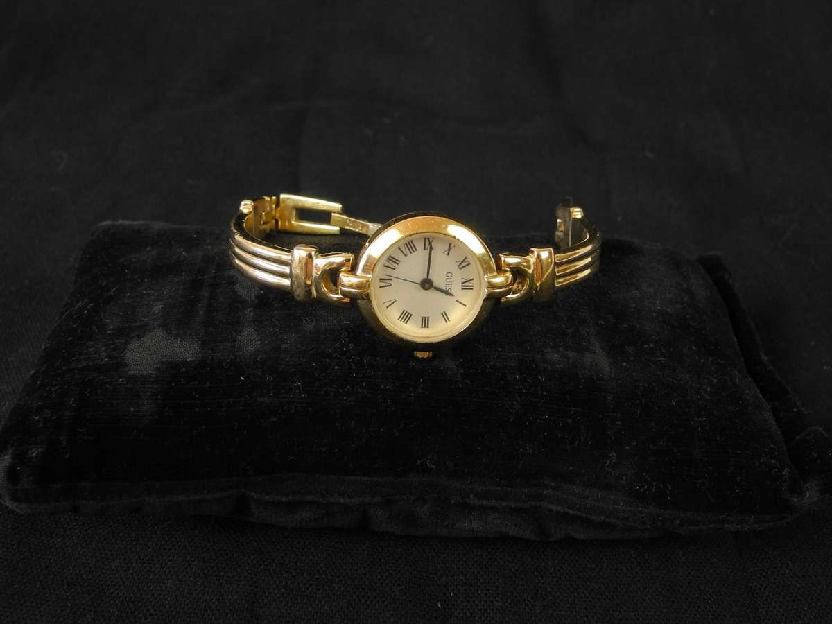 Vintage Guess Gold Tone Round Face Bracelet Band Watch