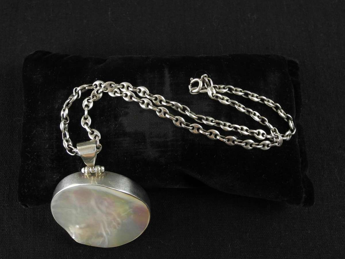Vintage Large Sterling Silver and Mother of Pearl Pendant on Sterling Silver Chain (40.5g)