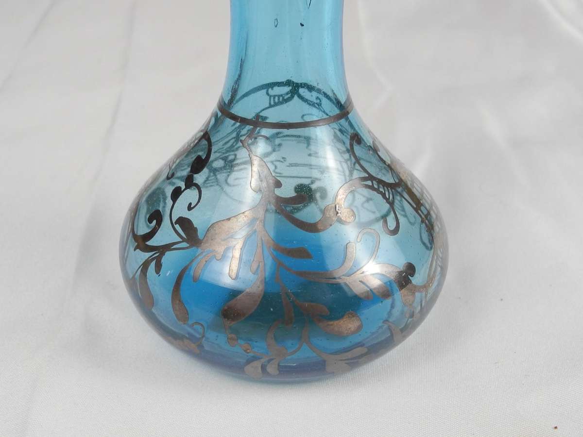 Vintage Murano Glass Vase - Elegant Blue with Gold Detailing and Signed Label