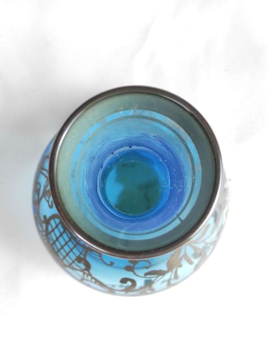 Vintage Murano Glass Vase - Elegant Blue with Gold Detailing and Signed Label