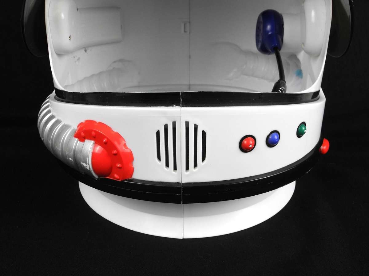 Retro NASA Space Helmet - Aeromax Toy Inc.